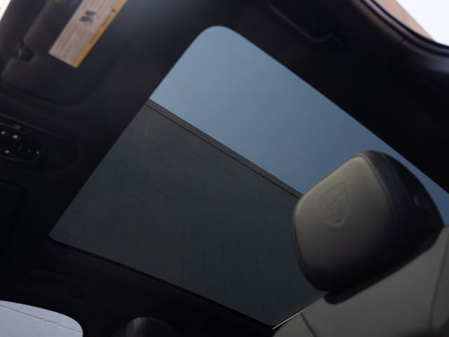 New 2026 Porsche Cayenne Coupe AWD/4WD image 29