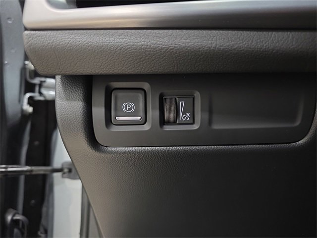 Certified 2025 Cadillac XT4 Premium Luxury image 22