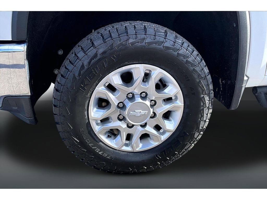 Used 2020 Chevrolet Silverado 2500 LTZ w/ LTZ Plus Package image 27