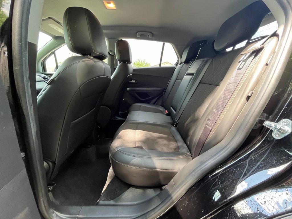Certified 2020 Chevrolet Trax LT w/ LT Convenience Package FWD image 16