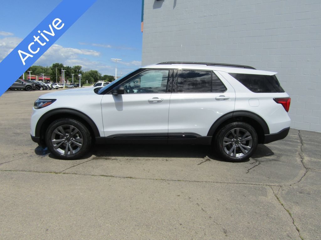 New 2026 Ford Explorer Active w/ Active Comfort Package AWD/4WD image 2