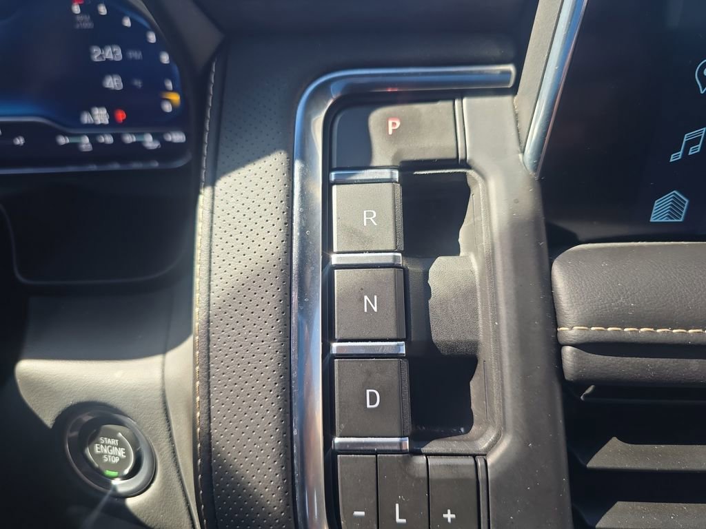 Used 2024 Chevrolet Tahoe Premier image 24