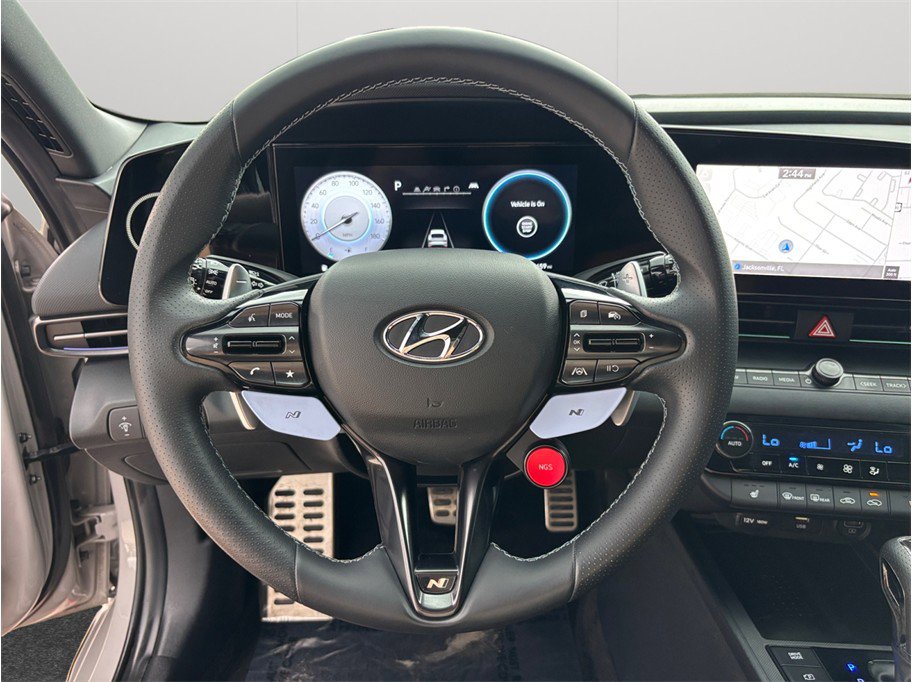 Used 2022 Hyundai Elantra N FWD image 23