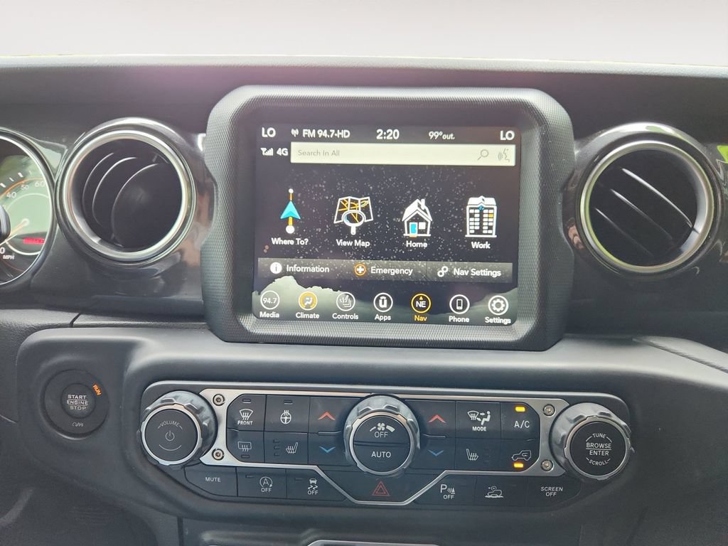 Used 2022 Jeep Wrangler Unlimited Sahara AWD/4WD image 15