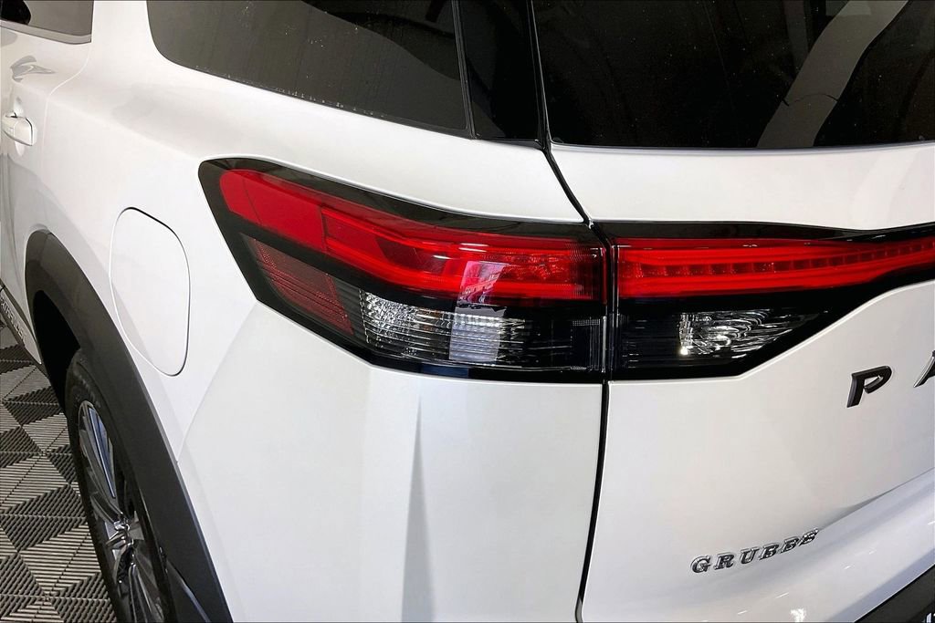 New 2026 Nissan Pathfinder Platinum w/ Cargo Package image 37