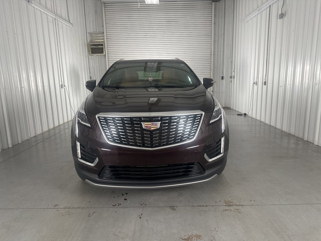 Used 2021 Cadillac XT5 Premium Luxury image 2
