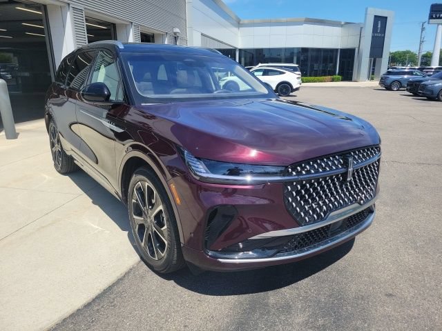 Certified 2024 Lincoln Nautilus Reserve w/ Equipment Group 202A AWD/4WD image 11
