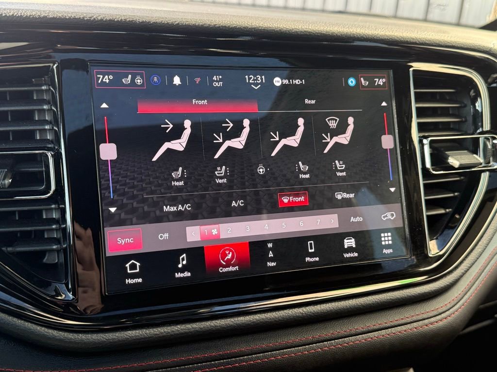 Used 2025 Dodge Durango R/T image 19