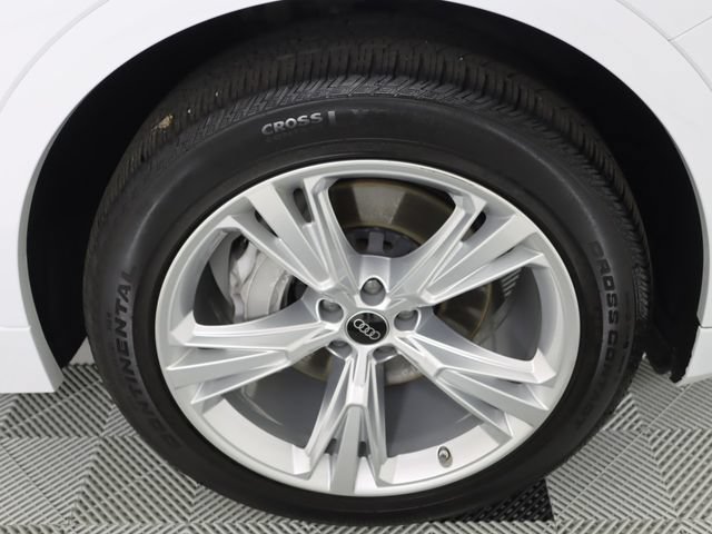 Certified 2023 Audi Q8 Premium Plus AWD/4WD image 9