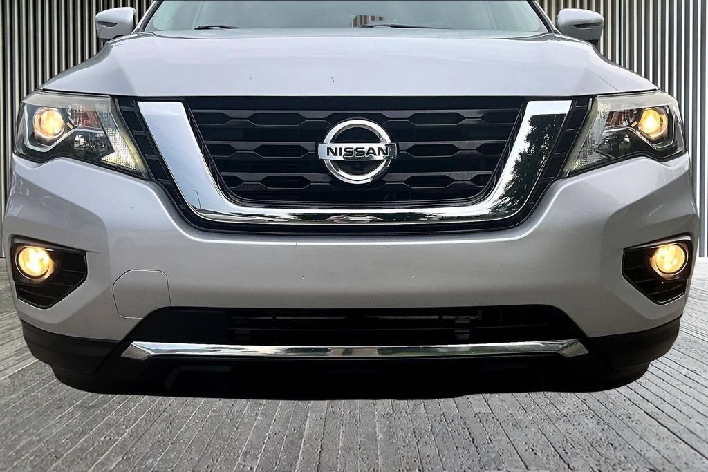 Used 2017 Nissan Pathfinder SL w/ SL Premium Package AWD/4WD image 30