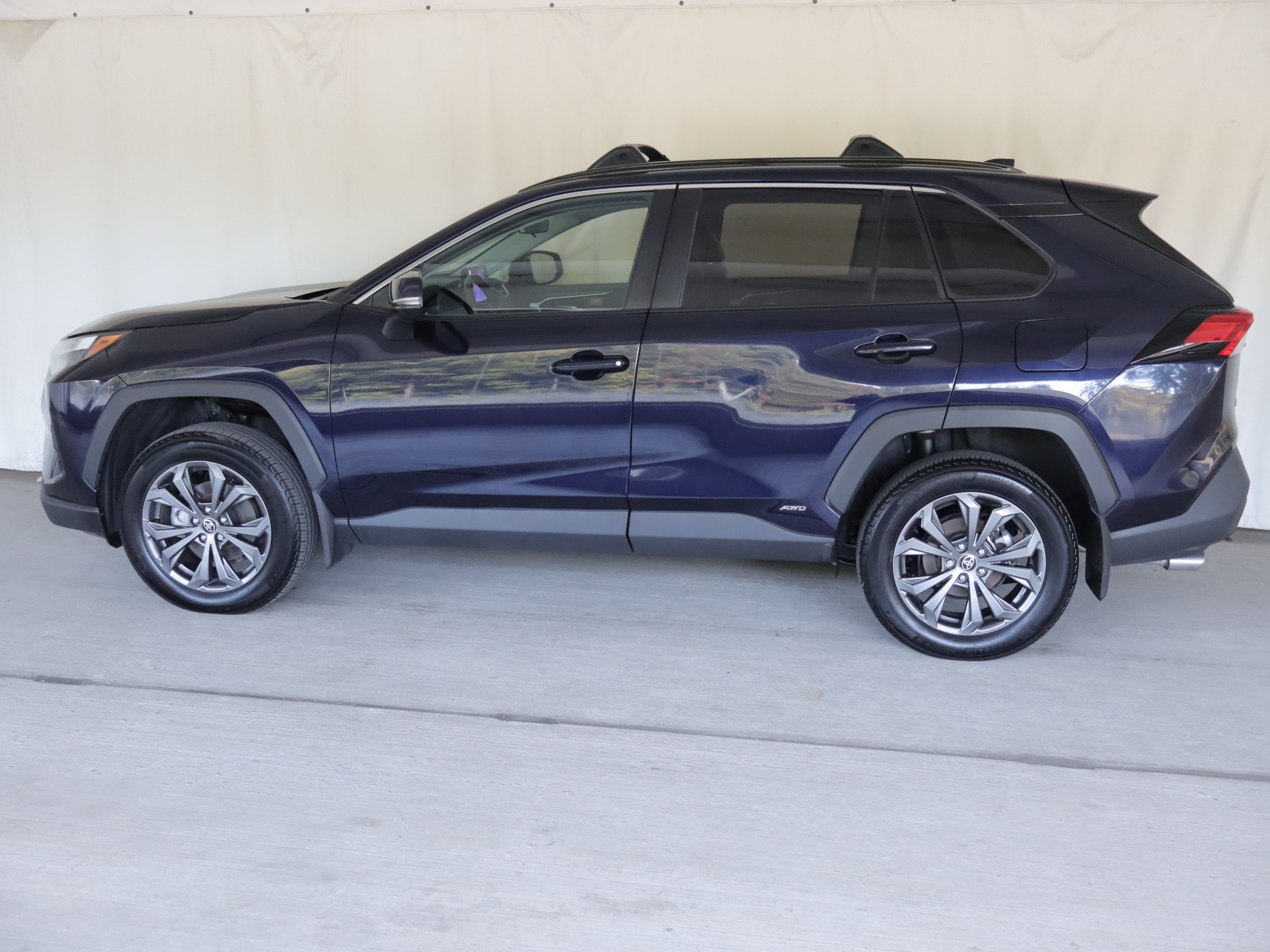 Used 2025 Toyota RAV4 XLE Premium w/ Weather Package AWD/4WD image 25