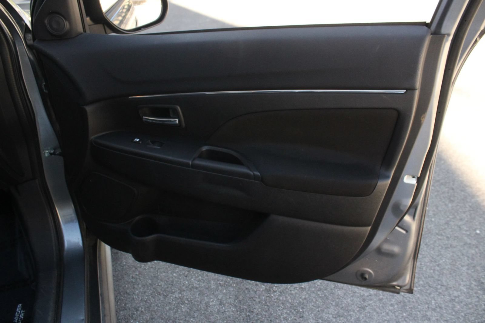 Used 2015 Mitsubishi Outlander Sport ES FWD image 26