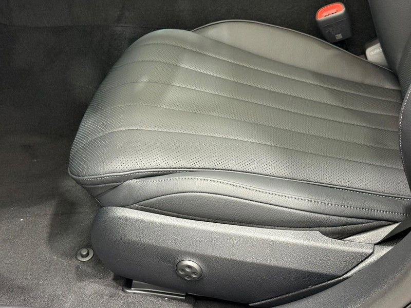 New 2026 Mercedes-Benz E 350 4MATIC Sedan image 16