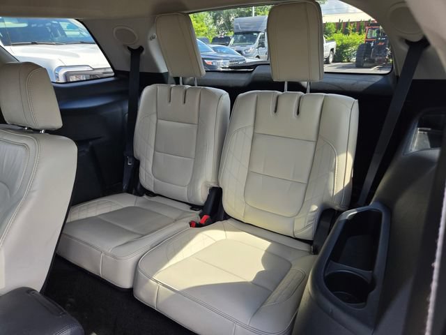 Used 2018 Ford Explorer Platinum AWD/4WD image 37