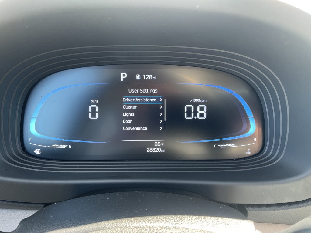 Used 2025 Hyundai Venue SEL FWD image 31