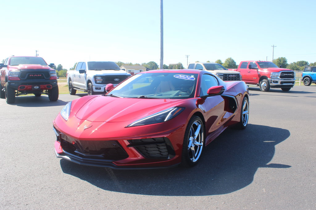 Used 2024 Chevrolet Corvette Stingray Preferred Cpe RWD image 4