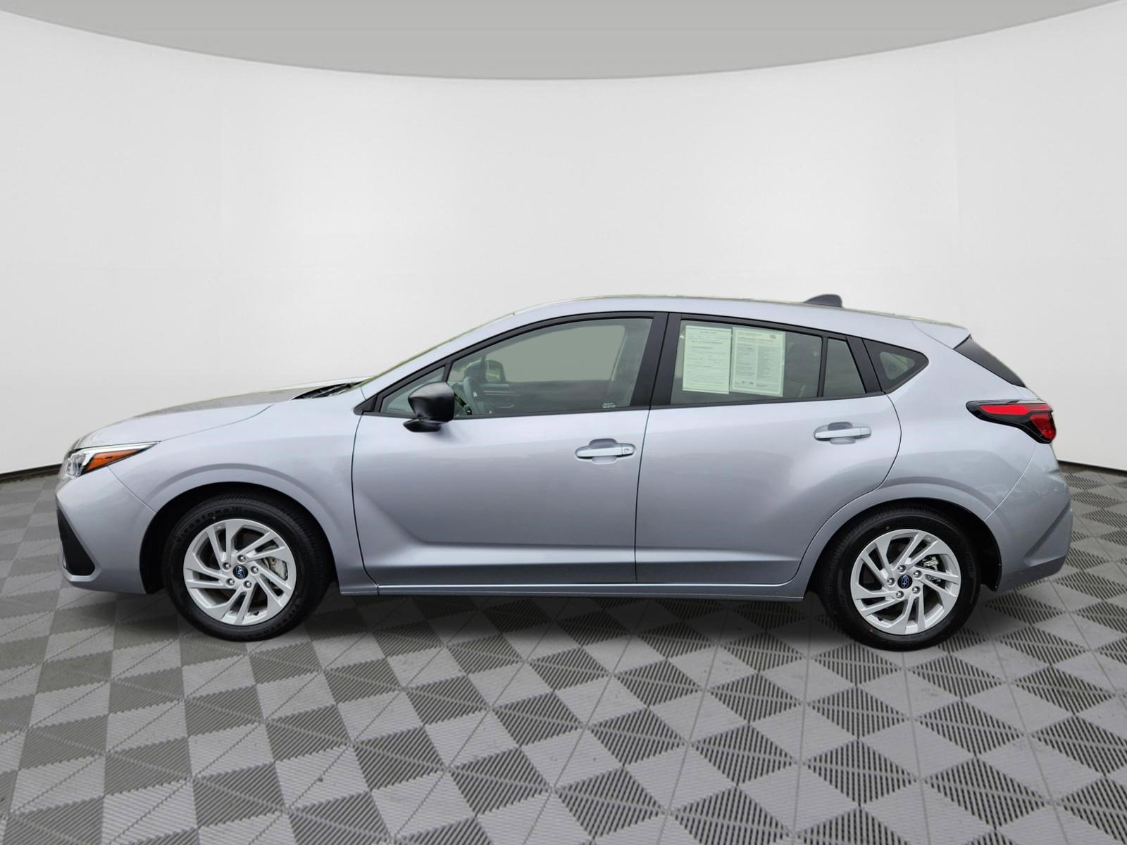 Certified 2025 Subaru Impreza 2.0i AWD/4WD image 5