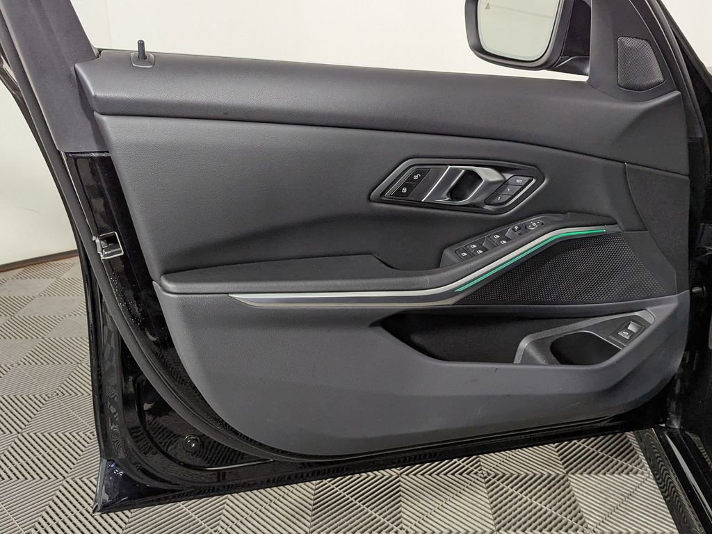 Used 2025 BMW 330i xDrive Sedan w/ M Sport Package image 12