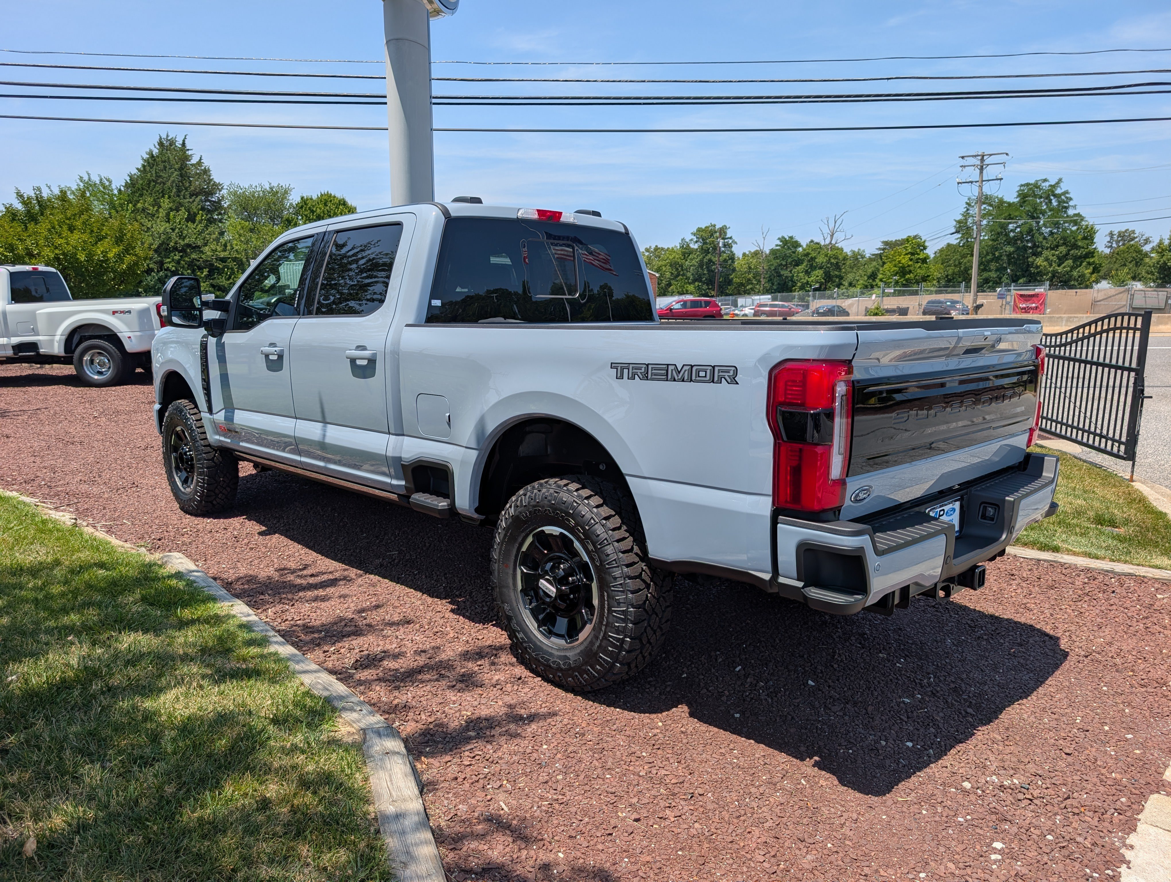 New 2026 Ford F250 Platinum w/ Tremor Off-Road Package AWD/4WD image 3