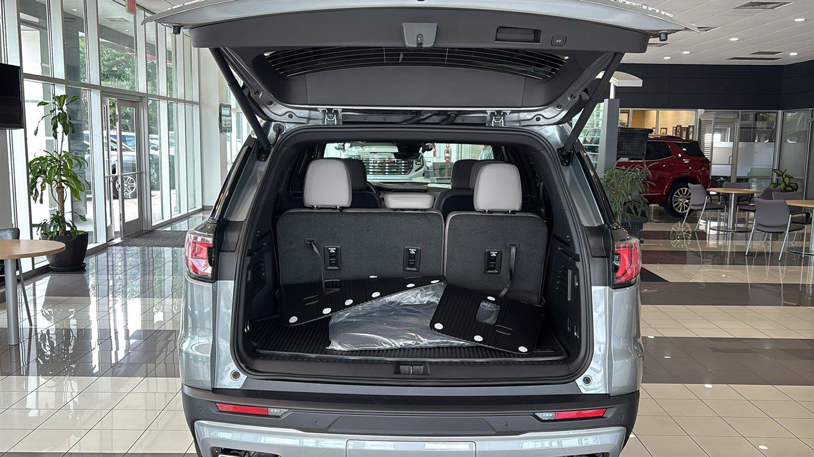 New 2026 GMC Acadia Elevation w/ Elevation Premium Package FWD image 16