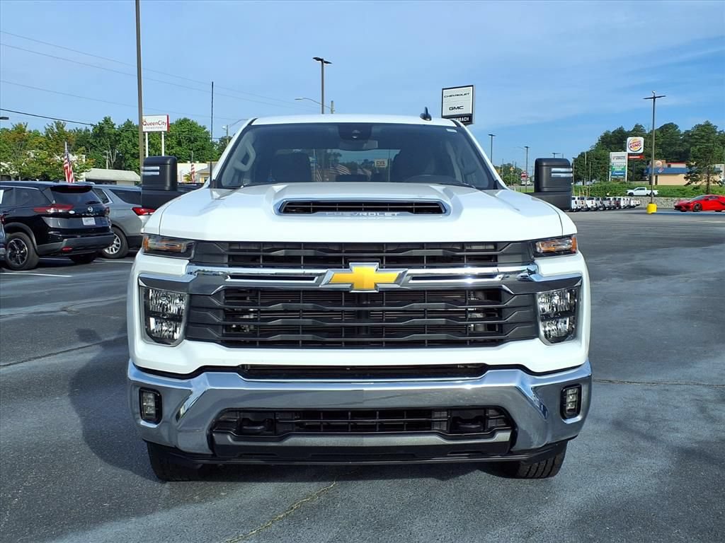 Used 2025 Chevrolet Silverado 2500 LT w/ Convenience Package AWD/4WD image 2