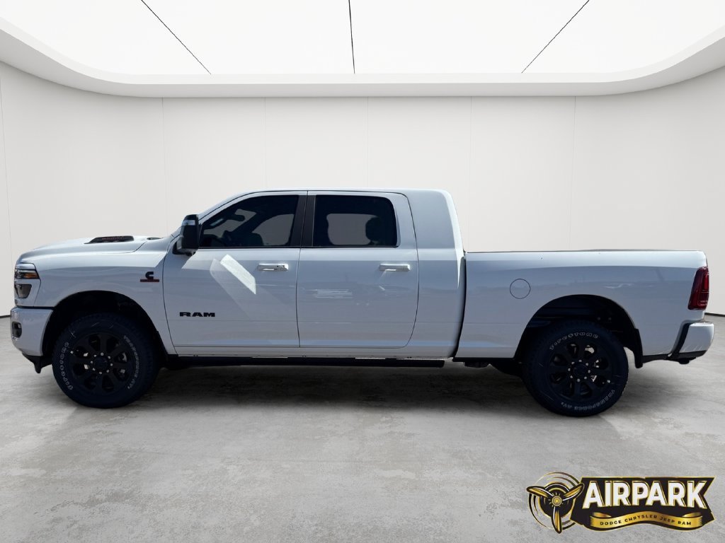 New 2026 RAM 2500 Laramie AWD/4WD image 7