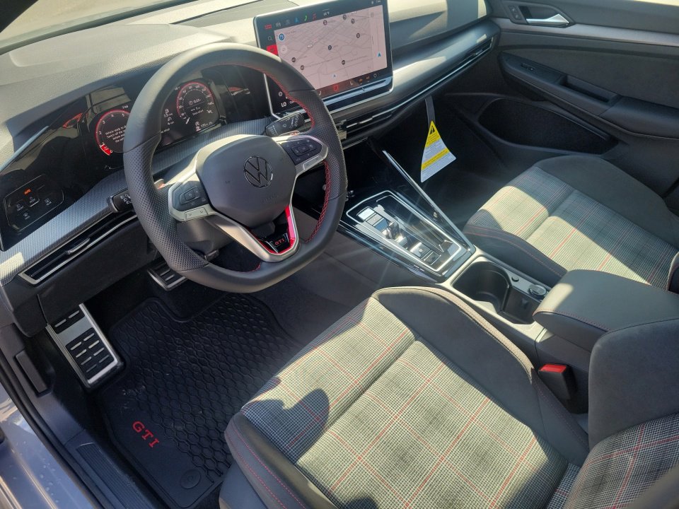 New 2026 Volkswagen Golf S image 30