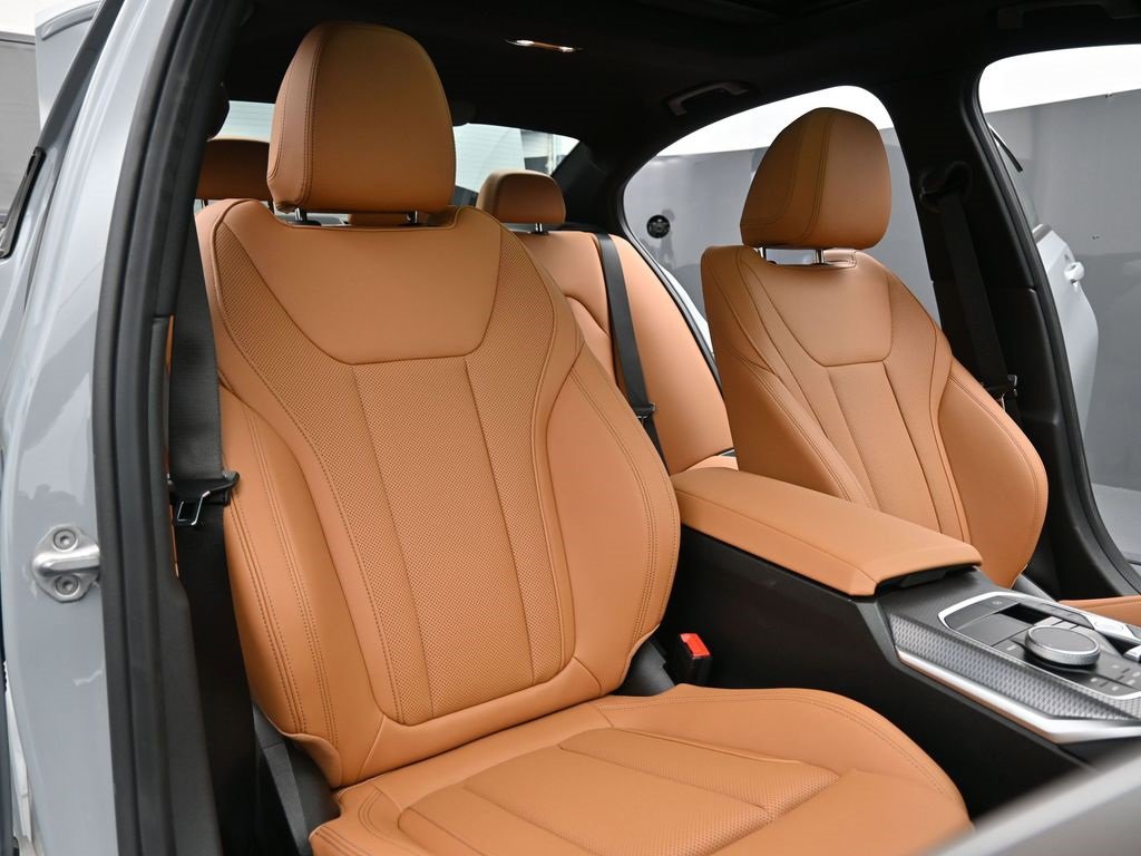 New 2025 BMW 330i xDrive Sedan w/ M Sport Package image 22