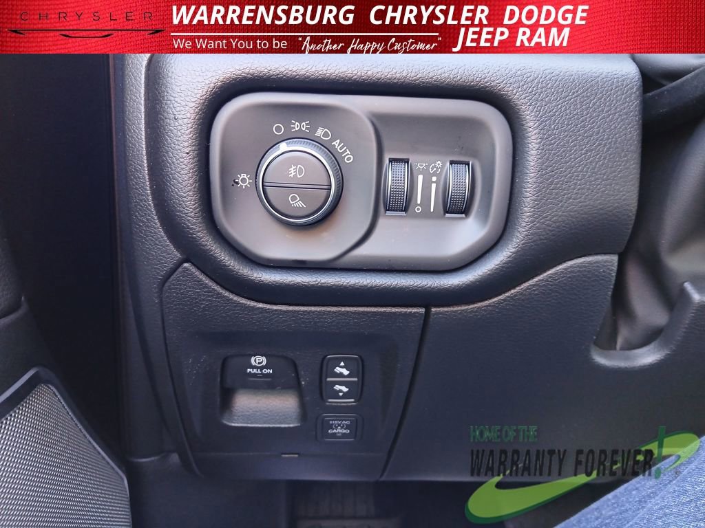 New 2026 RAM 1500 Laramie AWD/4WD image 30