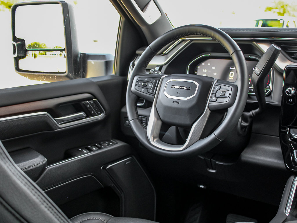 Used 2025 GMC Sierra 2500 Denali w/ Denali Reserve Package AWD/4WD image 43