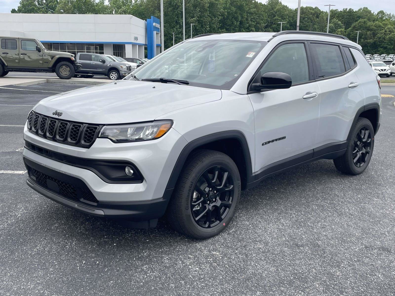 New 2026 Jeep Compass Latitude AWD/4WD image 3
