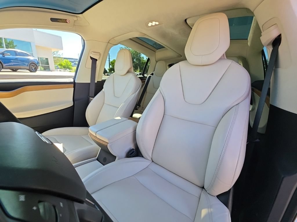Used 2019 Tesla Model X AWD/4WD image 11