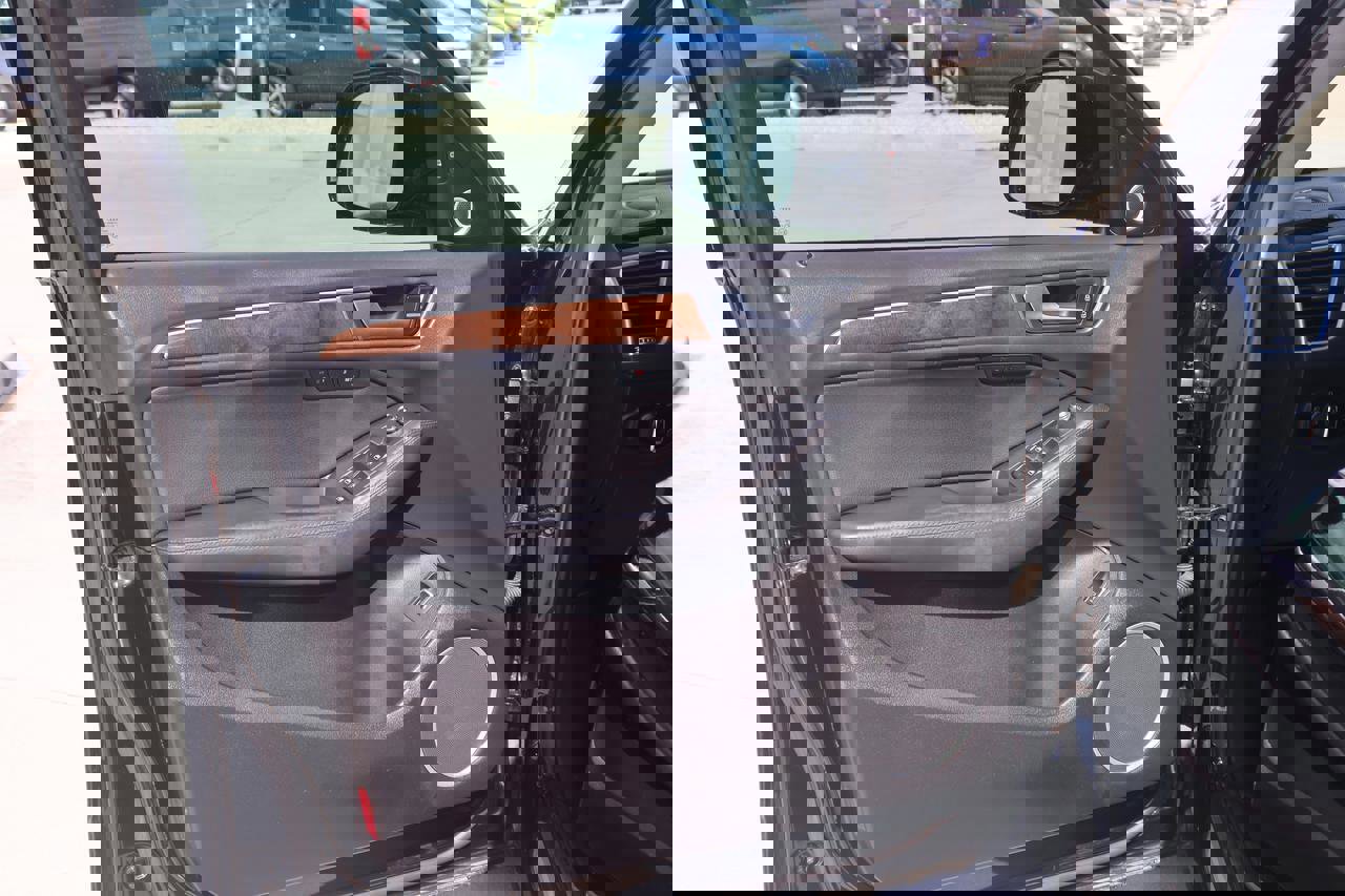 Used 2017 Audi Q5 3.0T Premium Plus w/ Technology Package image 21