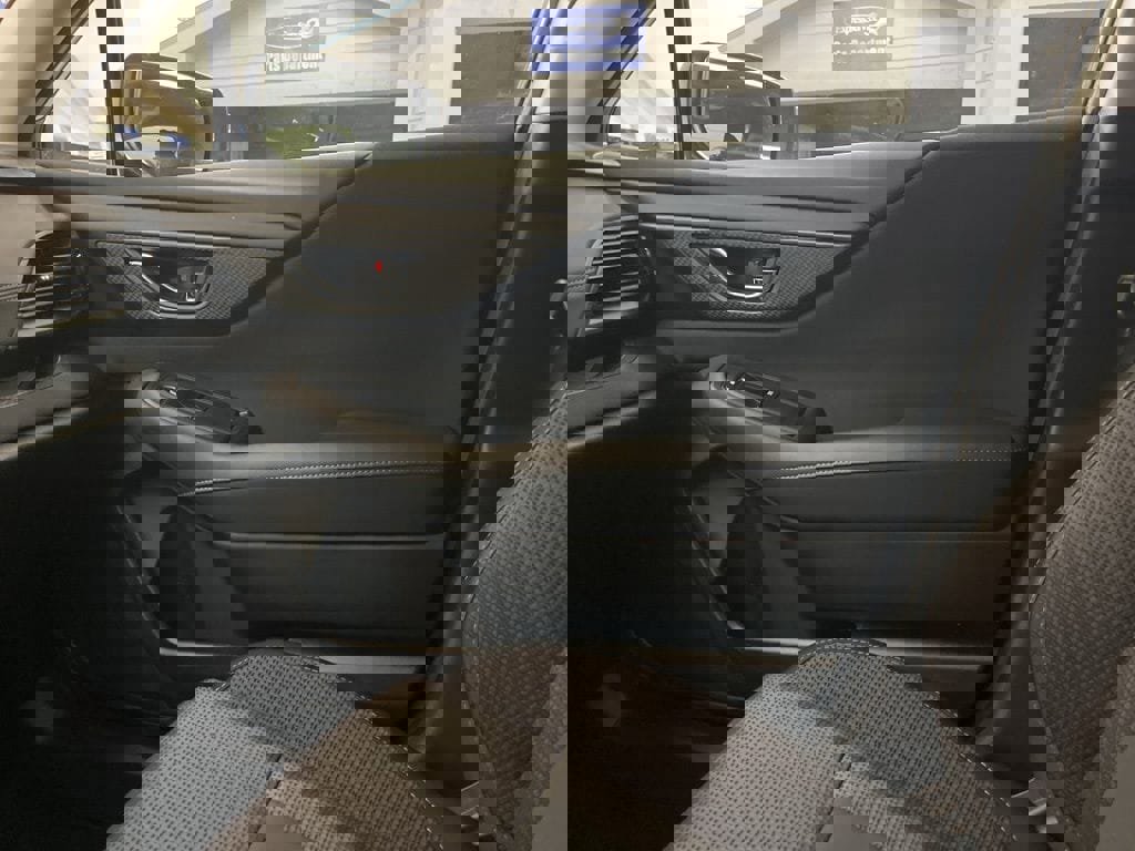 Certified 2025 Subaru Outback Premium w/ Popular Package #1A image 18