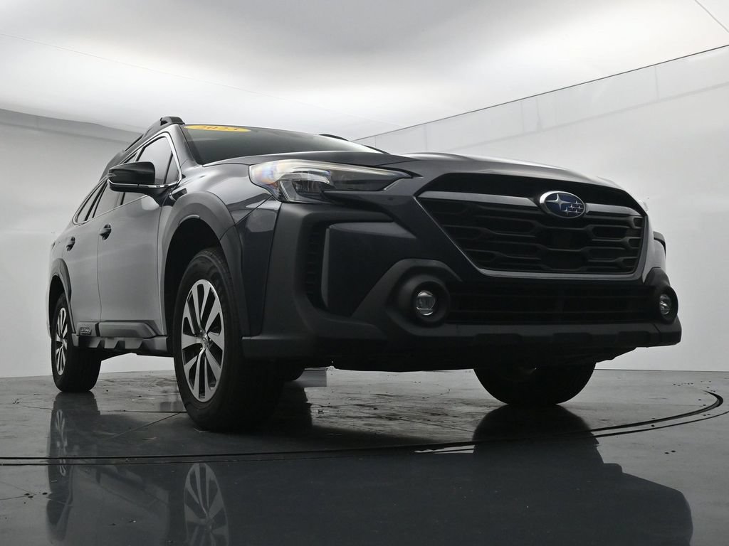 Used 2023 Subaru Outback Premium AWD/4WD image 32