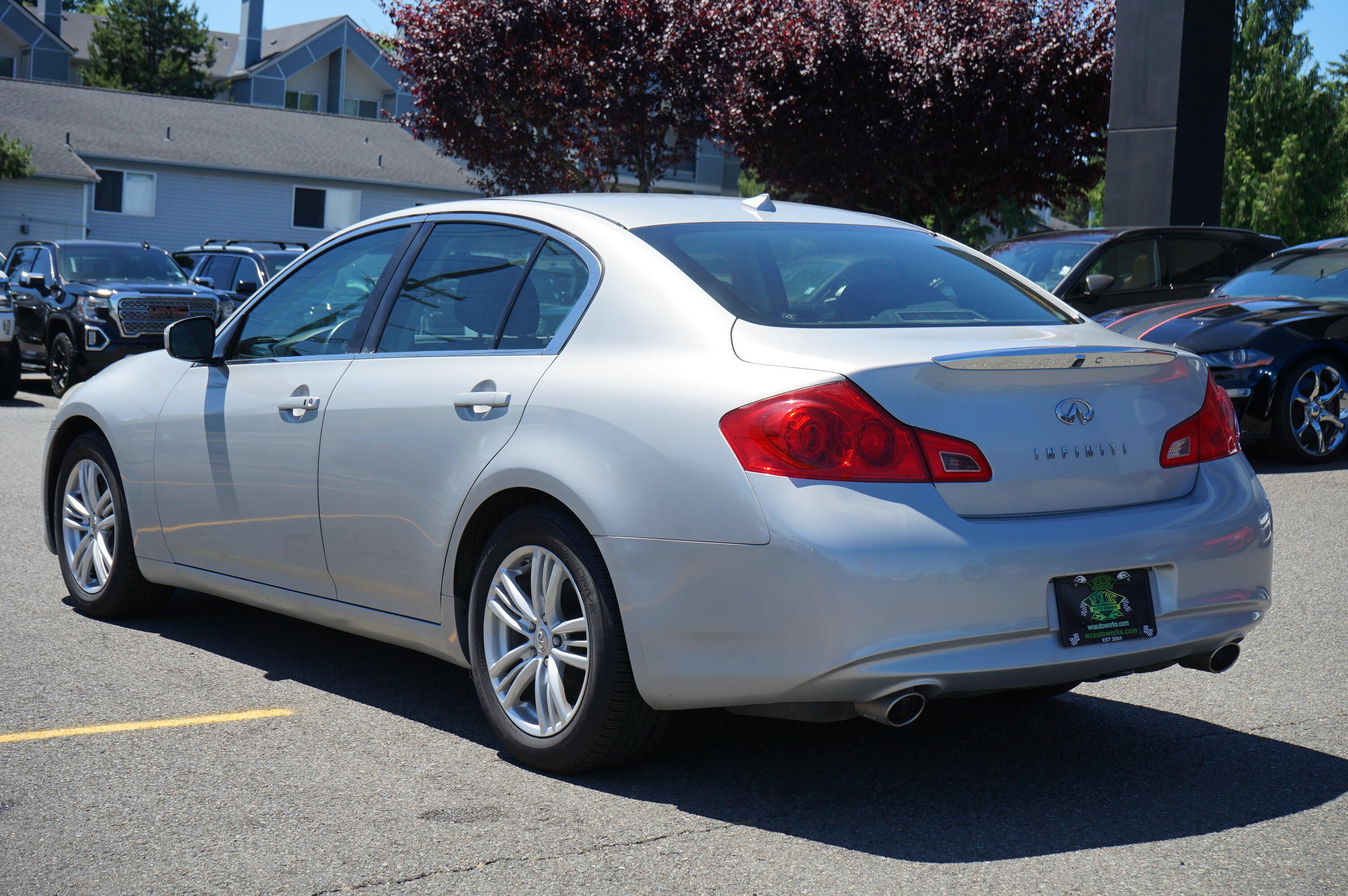 Used 2012 INFINITI G25 Journey RWD image 3