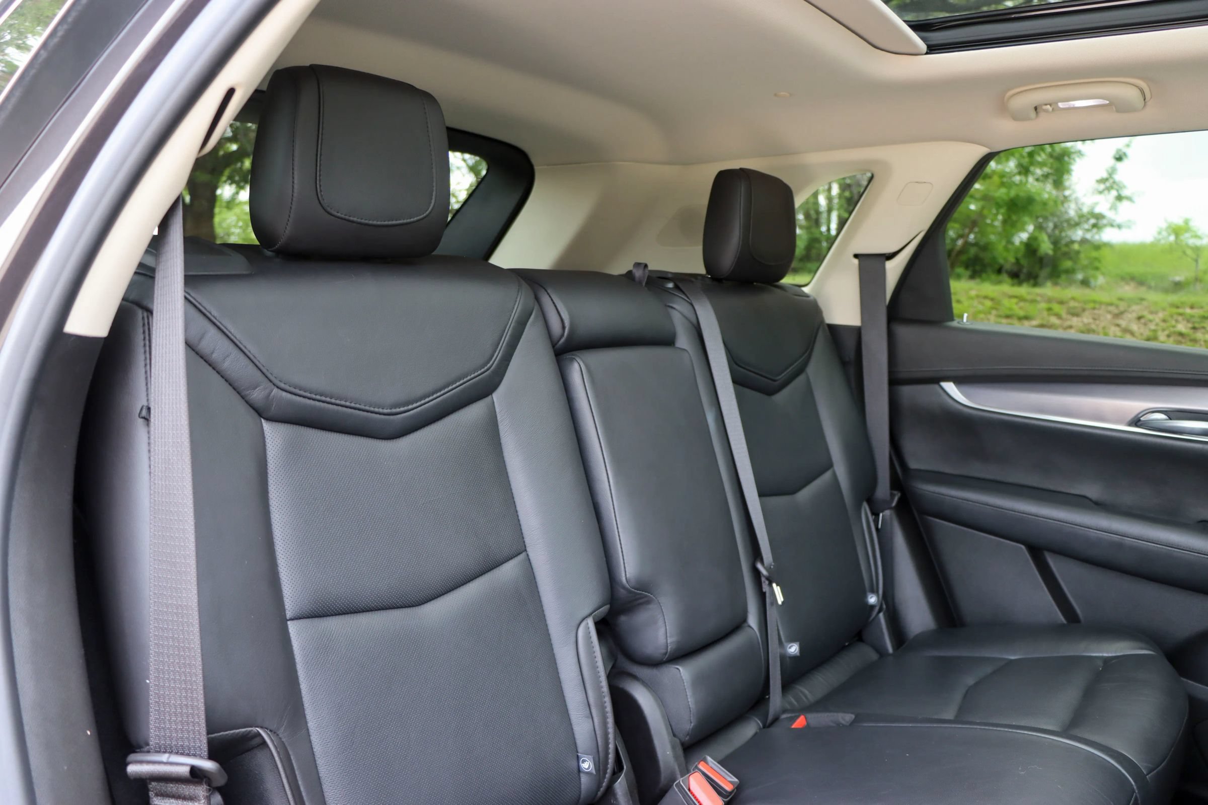 Used 2019 Cadillac XT5 Premium Luxury w/ Driver Assist Package FWD image 19