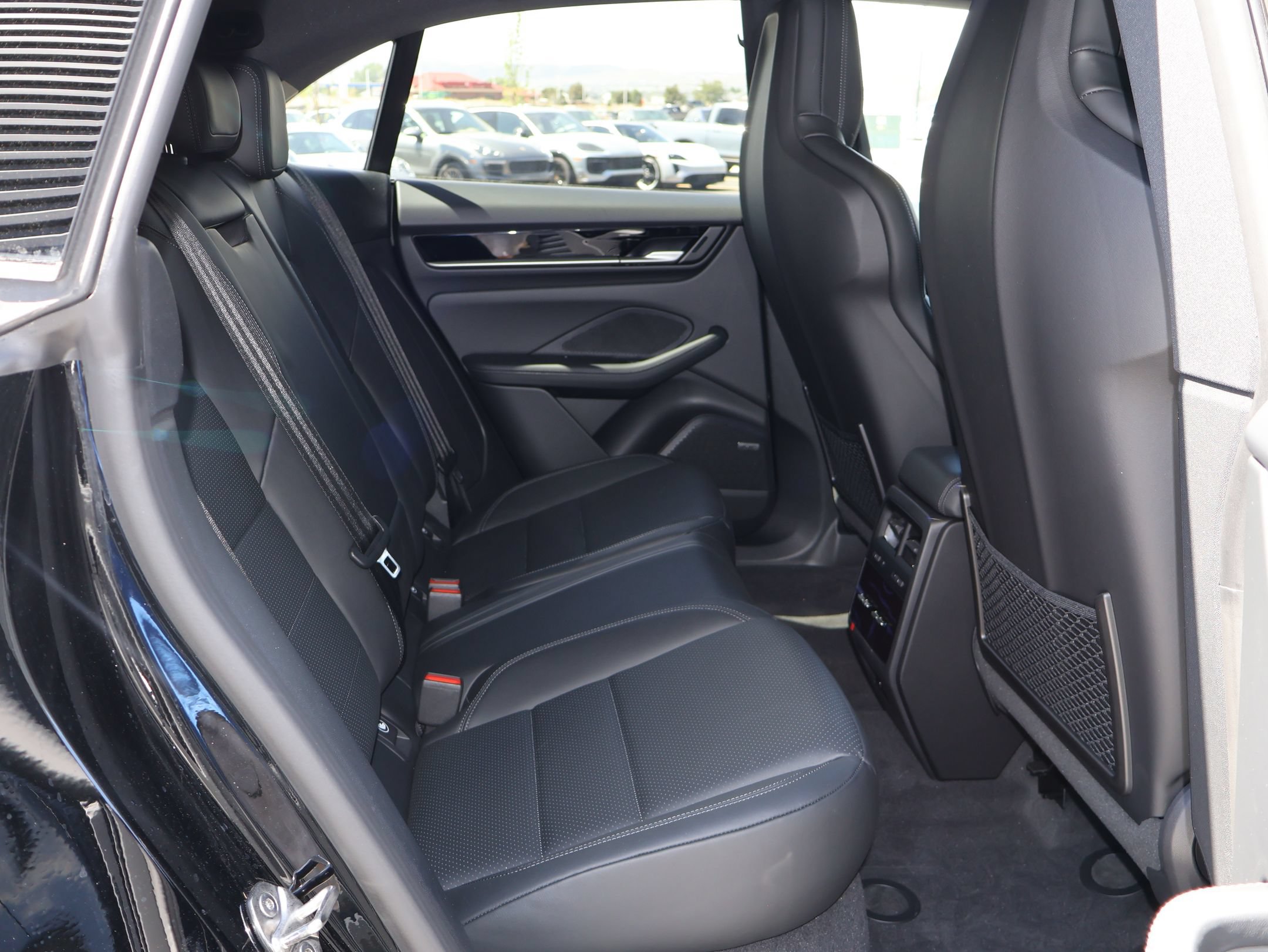 New 2026 Porsche Macan 4 Electric AWD/4WD image 29