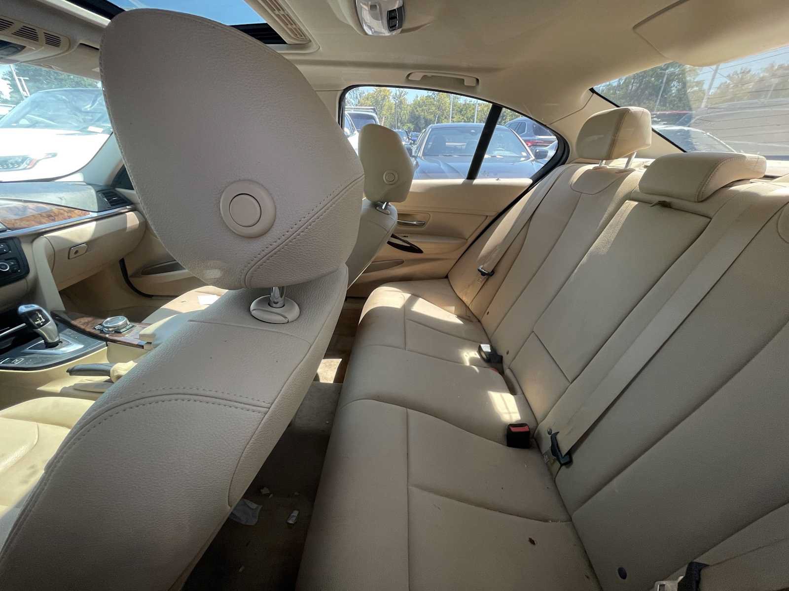 Used 2014 BMW 320i xDrive Sedan AWD/4WD image 11