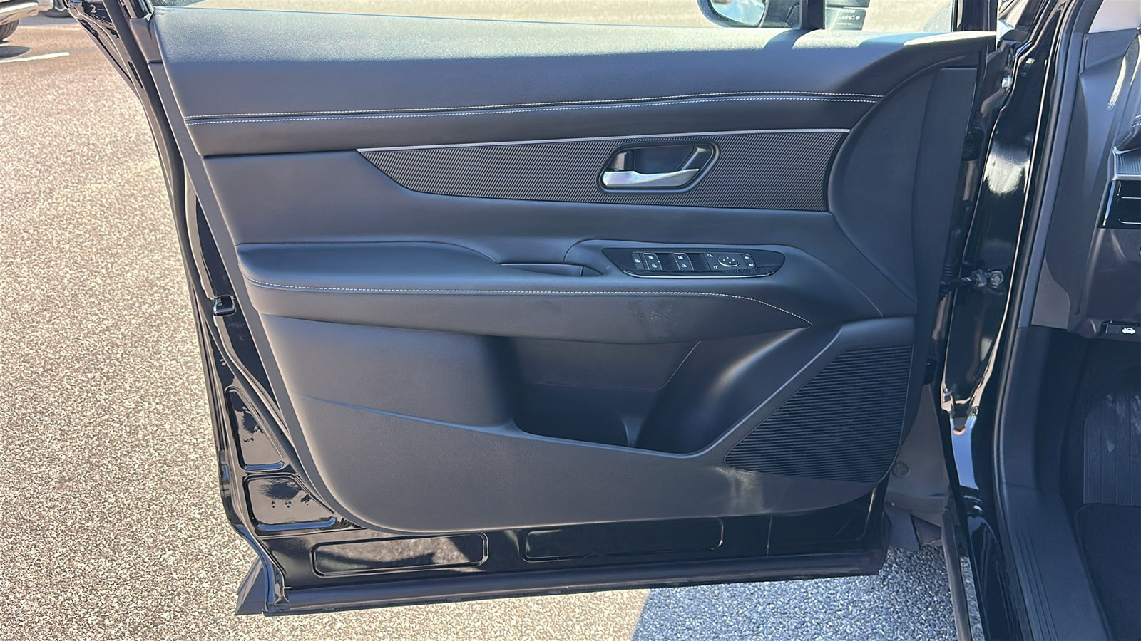 Certified 2025 Nissan Murano SV AWD/4WD image 12
