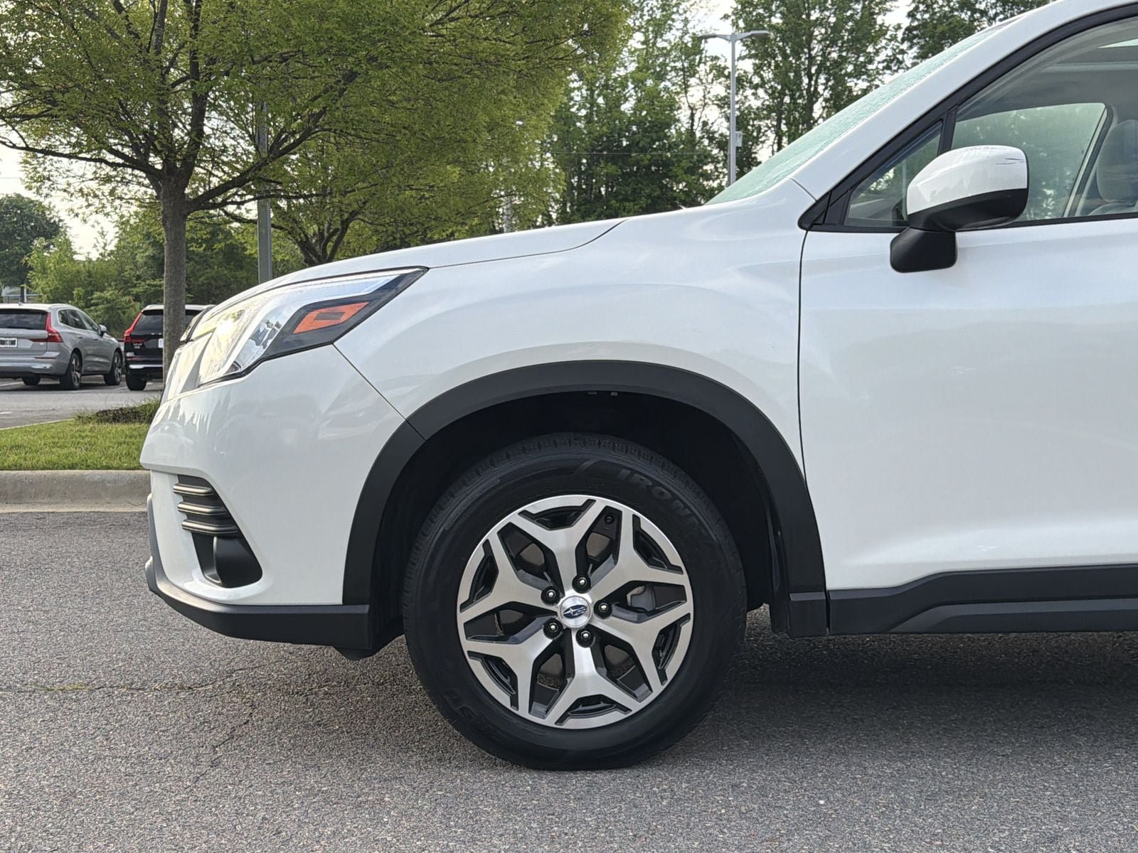 Used 2023 Subaru Forester Premium AWD/4WD image 9