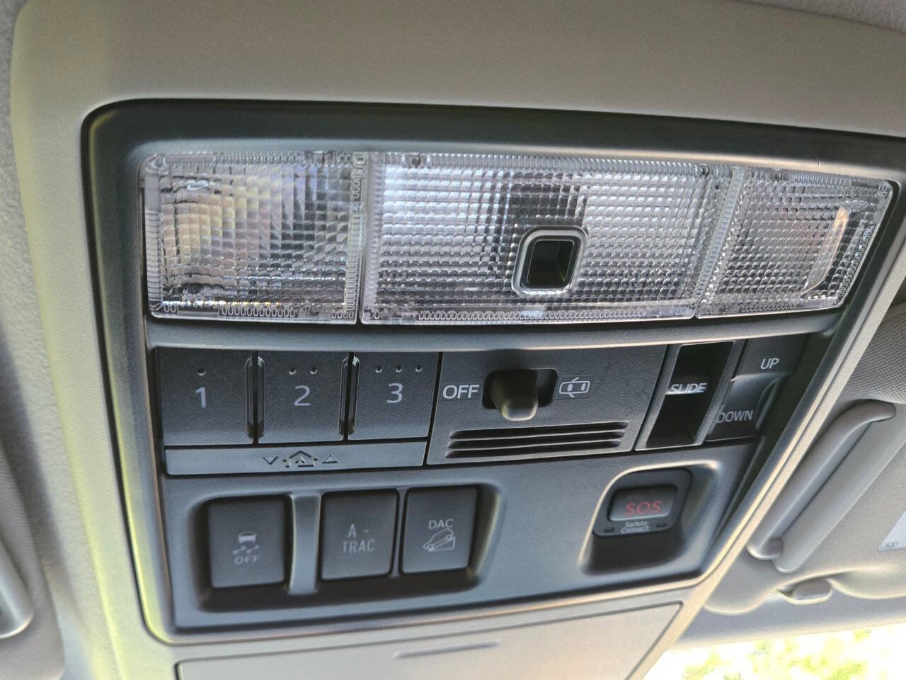 Used 2018 Toyota 4Runner Limited image 29