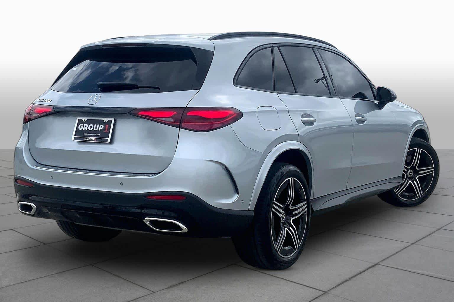 Used 2025 Mercedes-Benz GLC 300 image 12