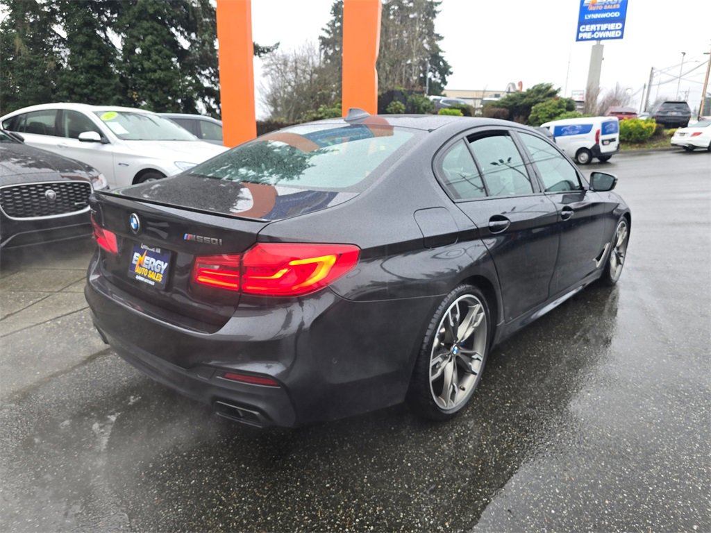 Used 2020 BMW M550i xDrive image 3