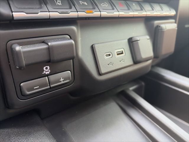 Used 2020 Chevrolet Silverado 3500 High Country w/ LPO, Dark Essentials Package image 25