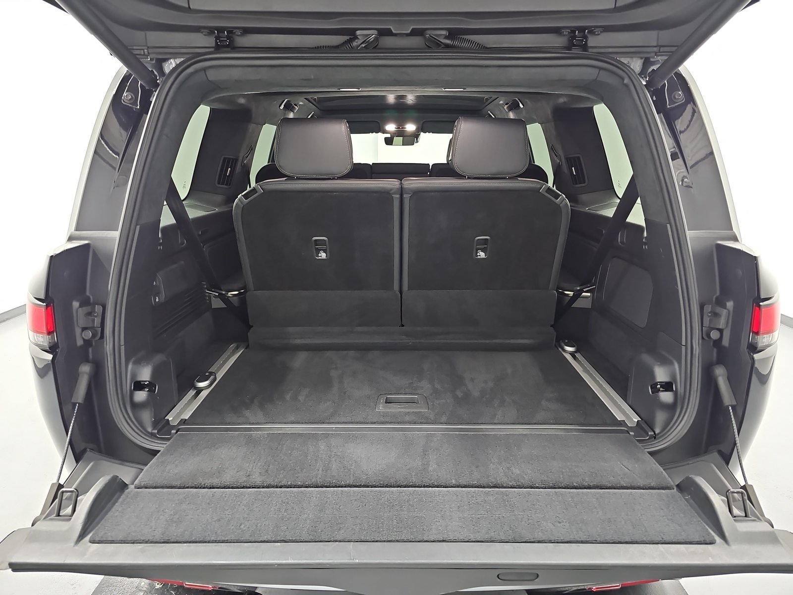 Used 2023 Rivian R1S Adventure Quad AWD/4WD image 15