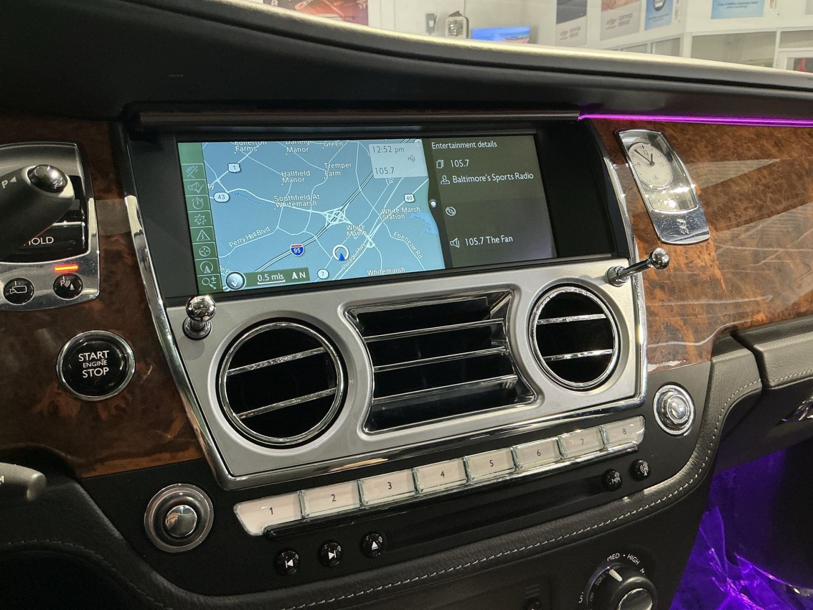 Used 2013 Rolls-Royce Ghost RWD image 21