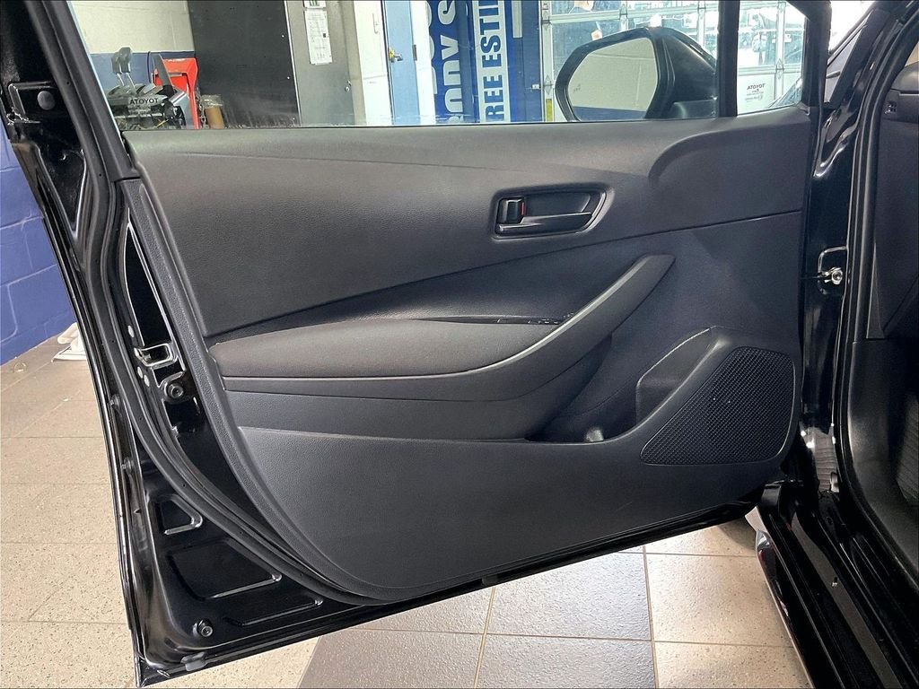 Certified 2026 Toyota Corolla LE FWD image 9