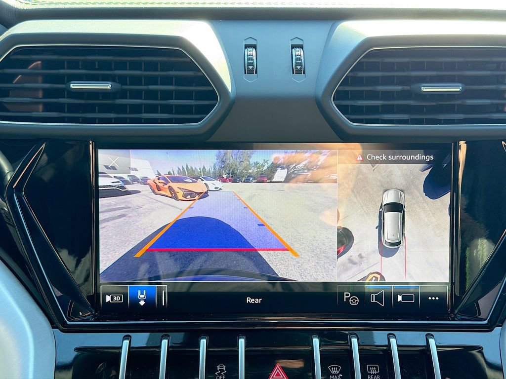 Used 2022 Lamborghini Urus image 40