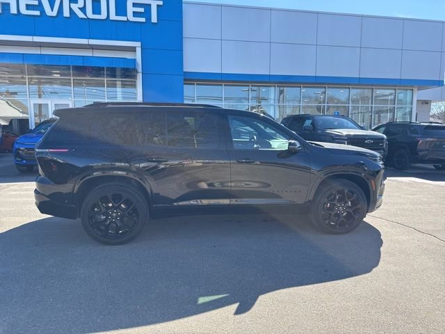 Used 2024 Chevrolet Traverse RS w/ LPO, Floor Liner Package AWD/4WD image 5